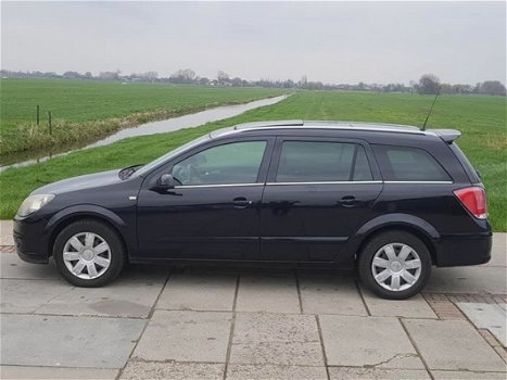 Opel Astra Wagon - 1.8 St.wgn. 2005 Zwart Cosmo/Panorama/Leer/Airco - 1