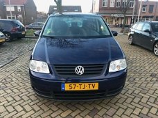 Volkswagen Touran - 1.6-16V FSI Optive I