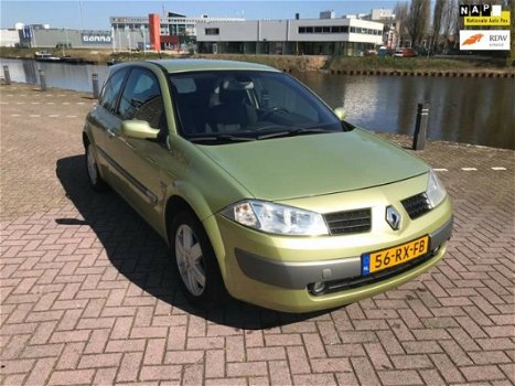 Renault Mégane - 1.6-16V Dynamique Luxe Bj 2005 lpg-G3 mooie auto goed onderhouden airco alles erop - 1