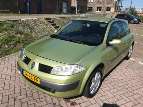 Renault Mégane - 1.6-16V Dynamique Luxe Bj 2005 lpg-G3 mooie auto goed onderhouden airco alles erop - 1