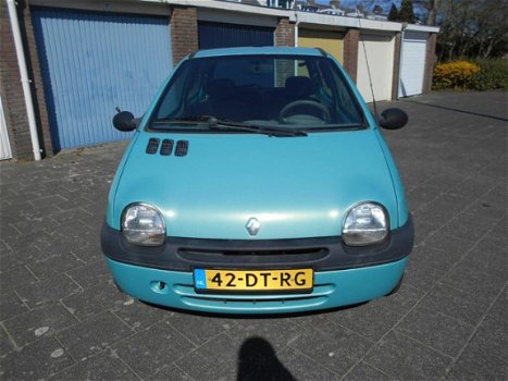 Renault Twingo - 1.2 Comfort MET NIEUWE APK VOOR 795 EURO - 1