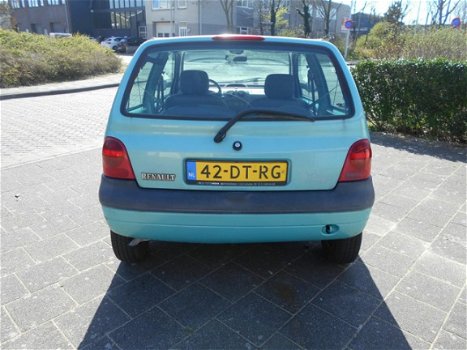 Renault Twingo - 1.2 Comfort MET NIEUWE APK VOOR 795 EURO - 1