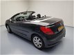 Peugeot 207 CC - 1.6 VTi Première Airco Ecc, Cruise Contr, Pdc achter, 4 x Elect ramen, 16