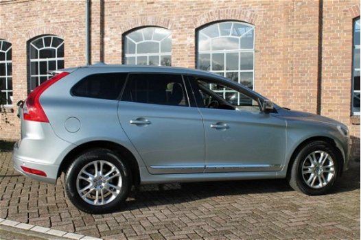 Volvo XC60 - 2.0 D3 FWD Summum Nieuw Model 2013 134.701km Navi Leder Trekhaak Stoelverwarming - 1