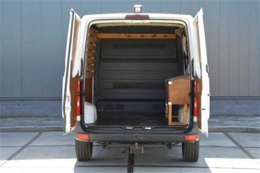 Volkswagen Crafter - 35 2.5 TDI 136 PK Airco Schuifdeur Trekhaak 3500KG Trekgewicht - 1