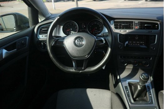 Volkswagen Golf - 1.2 TSI Trendline BlueMotion Tech - 1