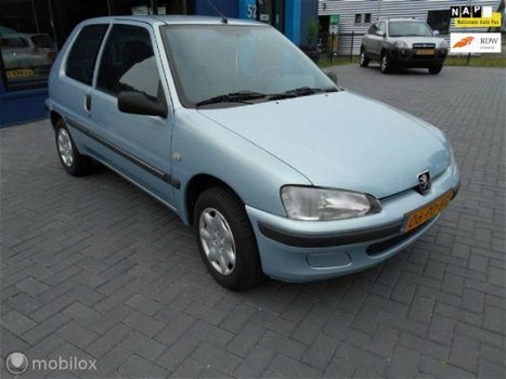 Peugeot 106 - - 1.1 XT STUURBEKRACHTIGING - 1