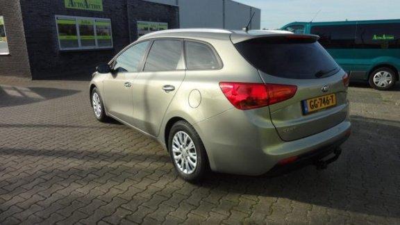 Kia Cee'd - 1.6 GDI ComfortLine | AIRCO | CRUISE | TREKHAAK - 1