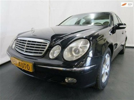 Mercedes-Benz E-klasse - 270 CDI Elegance Airco Navi - 1