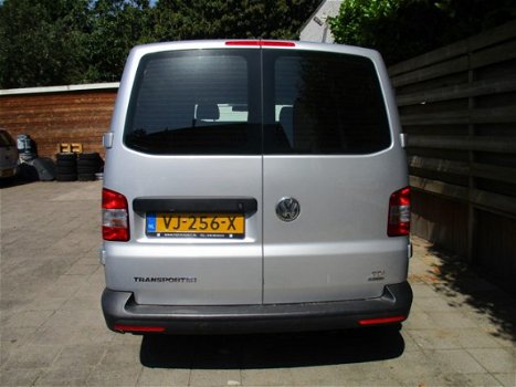 Volkswagen Transporter - 2.0 TDI 115pk L1H1 BM T800 3pers met Navigatie - 1