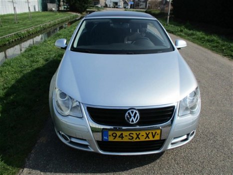 Volkswagen Eos - 2.0-16v FSI Cabriolet - 1