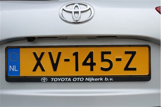 Toyota Yaris - 1.5 VVT-i Active Automaat - 1