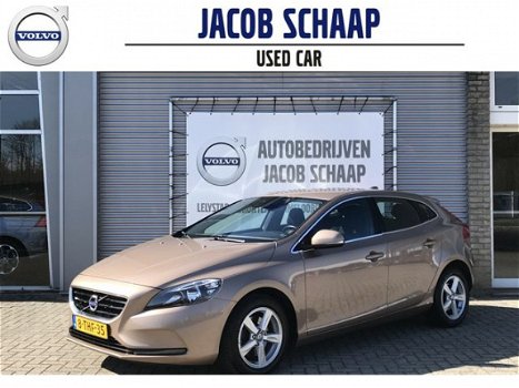 Volvo V40 - T2 120pk Momentum - 1