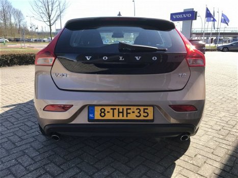 Volvo V40 - T2 120pk Momentum - 1