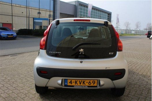 Peugeot 107 - 1.0 68PK 5D Access Pack Accent - 1