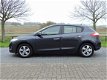 Renault Mégane - Hatchback 1.6 110pk Dynamique | RIJKLAARPRIJS inclusief afleverpakket t.w.v. € 695, - 1 - Thumbnail