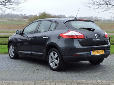 Renault Mégane - Hatchback 1.6 110pk Dynamique | RIJKLAARPRIJS inclusief afleverpakket t.w.v. € 695, - 1