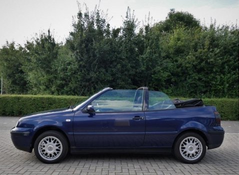 Volkswagen Golf Cabriolet - 1.8 Trendline - 1