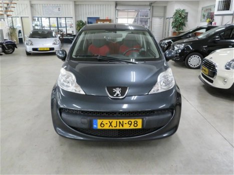 Peugeot 107 - 1.0-12V XR - 1