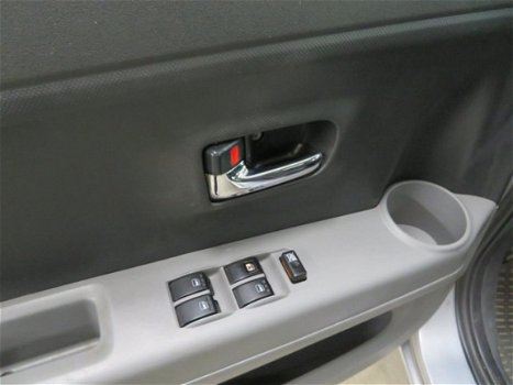 Daihatsu Sirion 2 - 1.3-16V Prestige - 1