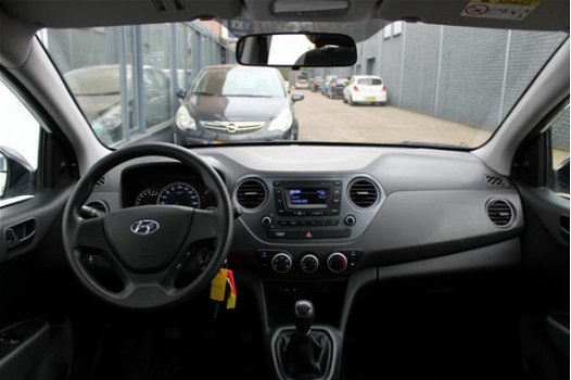 Hyundai i10 - 1.0i i-Motion Airco, elektrische ramen - 1
