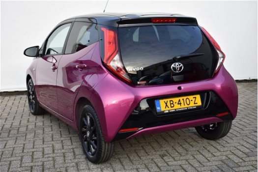 Toyota Aygo - 1.0 X-CITE - TWO-TONE - 1