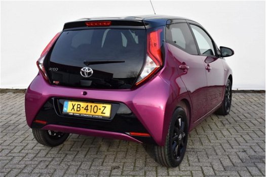 Toyota Aygo - 1.0 X-CITE - TWO-TONE - 1