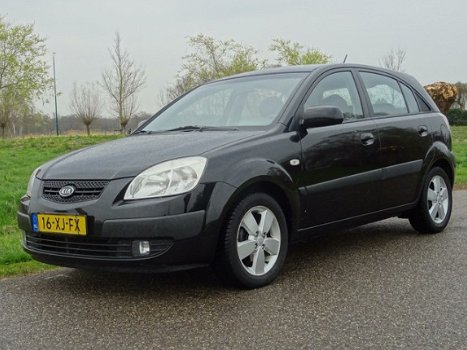 Kia Rio - 1.4 HB - 1