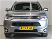 Mitsubishi Outlander - 2.0 PHEV Executive Edition | Cruise | Climate | Camera - 1 - Thumbnail