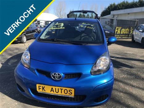 Toyota Aygo - 1.0-12V Comfort Airco stuurbekr topstaat - 1