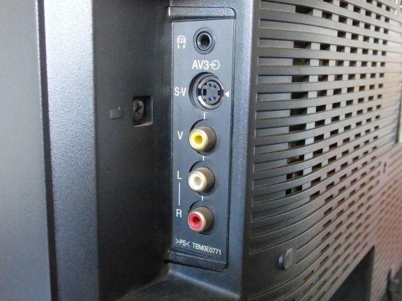Panasonic LCD TV op draaibare voet. - Afbeelding 8