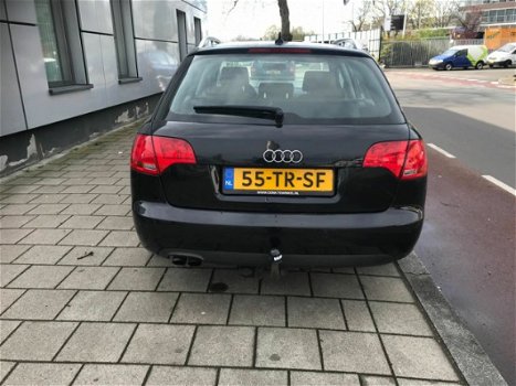 Audi A4 - 2.0 TDI Pro Line Business NAP Automaat Leder Xenon - 1