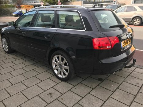 Audi A4 - 2.0 TDI Pro Line Business NAP Automaat Leder Xenon - 1