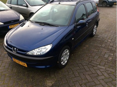 Peugeot 206 - SW ONE-LINE 1.4 - 1