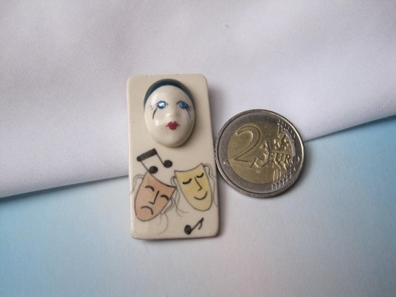 Broche keramiek porselein theater van de huil en lach harlekijn 2.7x2.4 cm - Afbeelding 3