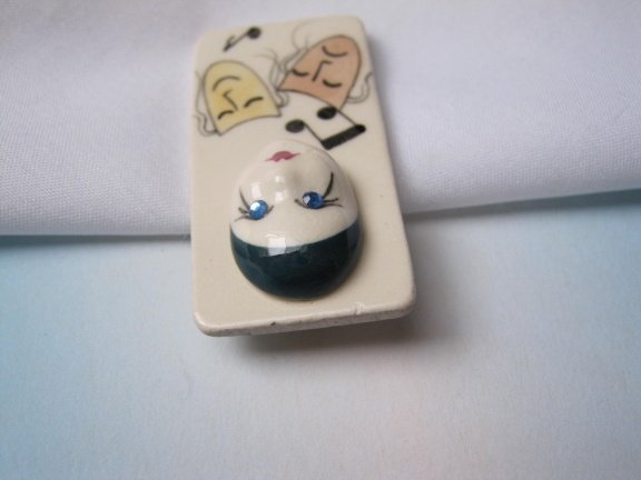 Broche keramiek porselein theater van de huil en lach harlekijn 2.7x2.4 cm - Afbeelding 5