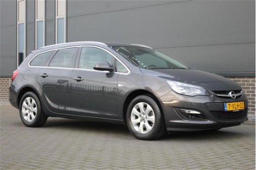 Opel Astra Sports Tourer - 1.6 CDTi Business + / 110 PK / dealer onderhouden / Navigatie / Plus-Pakk - 1