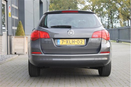 Opel Astra Sports Tourer - 1.6 CDTi Business + / 110 PK / dealer onderhouden / Navigatie / Plus-Pakk - 1