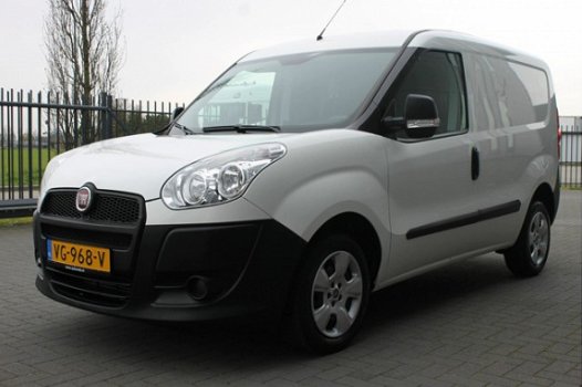 Fiat Doblò Cargo - 1.3 MultiJet Actual / dealer onderhouden / 90 PK / Airco + electrisch-pakket - 1