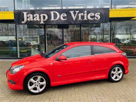 Opel Astra GTC - 1.8 140PK COSMO OPC L. ECC PDC - 1