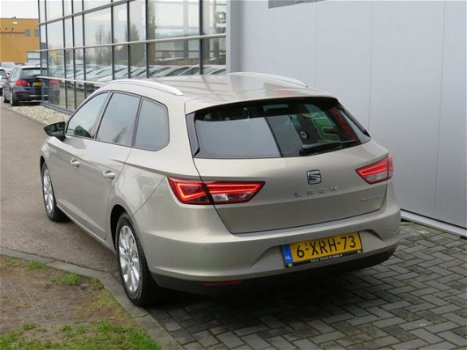 Seat Leon ST - 1.6 TDI Style Business Ecomotive LEDER Led Koplampen Stoelverw Navi Clima PDC Bluetoo - 1