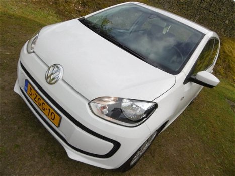 Volkswagen Up! - EXECUTIVE/NAVI/AIRCO/CV/AUDIO/INR&GAR.MOGELIJK - 1