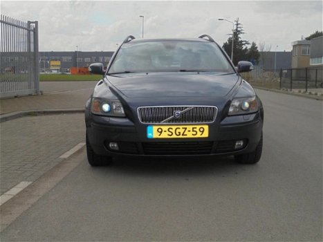 Volvo V50 - 2.0D Summum - 1