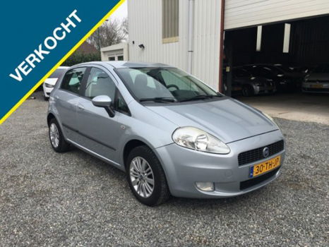 Fiat Grande Punto - 1.4 Ed. Blue & Me NEW APK CLIMA - 1