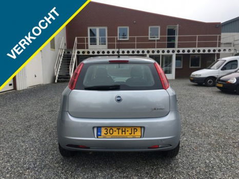 Fiat Grande Punto - 1.4 Ed. Blue & Me NEW APK CLIMA - 1