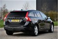 Volvo V60 - 1.6 DRIVe Summum Navi Clima PDC Trekhaak - 1 - Thumbnail