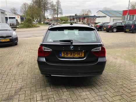 BMW 3-serie Touring - 318d High Executive Navi Airco 4xelk.ramen cruise control bj2007 Zeer nette - 1