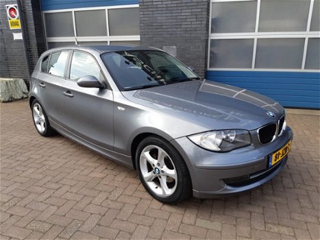 BMW 1-serie - 118i Business Line 17