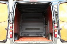 Volkswagen Crafter - 32 2.0 TDI 143PK | L2H1 | 2.8t Trekgewicht | Cruise | Orig. Navi | Airco | Nieu