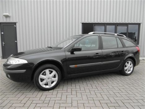 Renault Laguna Grand Tour - 1.6-16V Authentique Airco Clima - 1